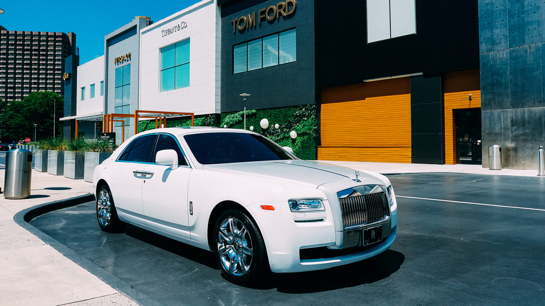 Rolls Royce Ghost White 1