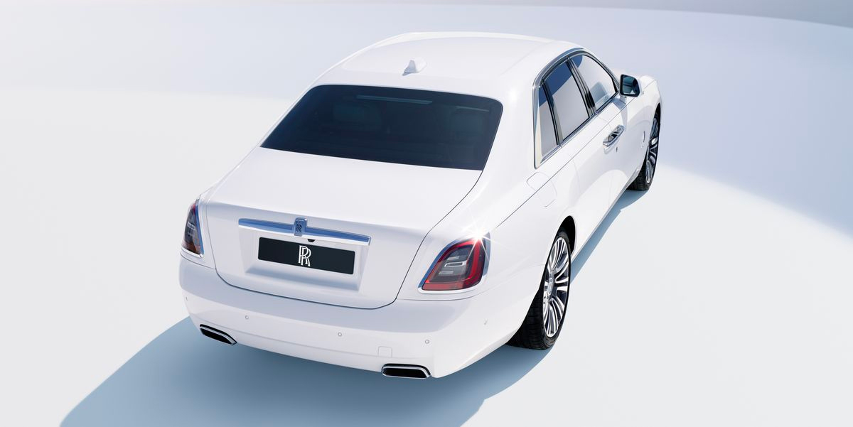Rolls Royce Ghost White 2023 4