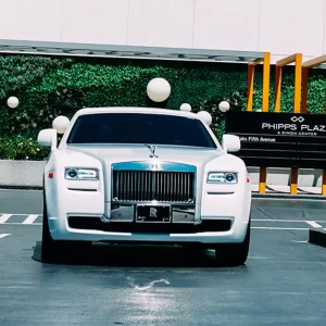 Rolls-Royce-Ghost 2023