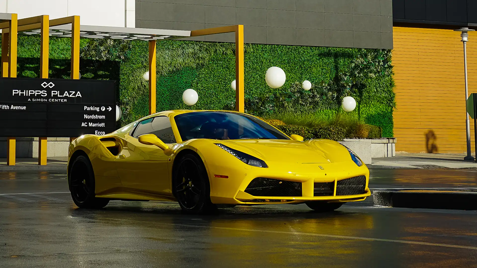 FERRARI 488 SPIDER