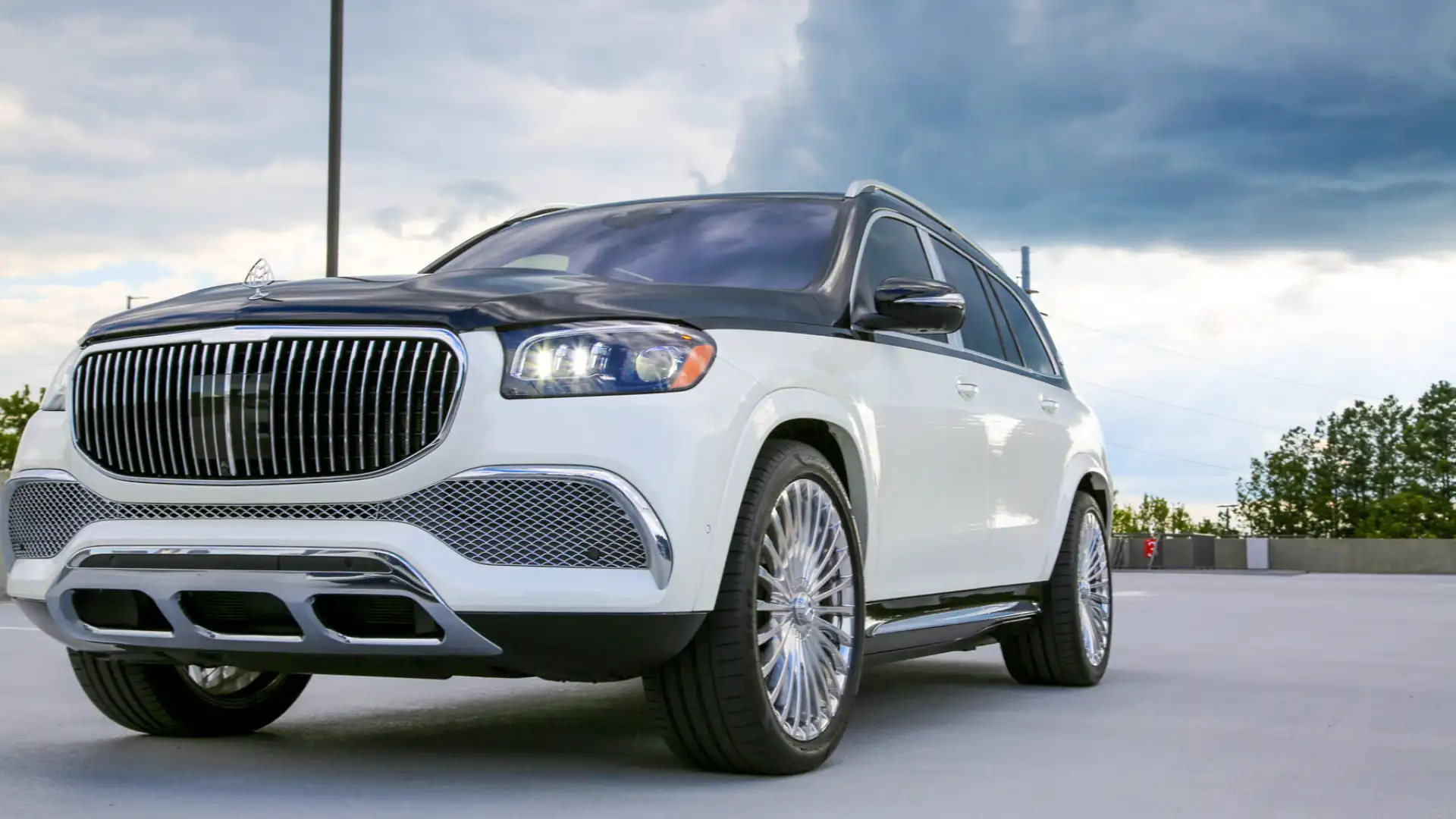 Mercedes Benz Maybach GLS rental, maybach SUV rental Atlanta, chauffeur maybach service near me