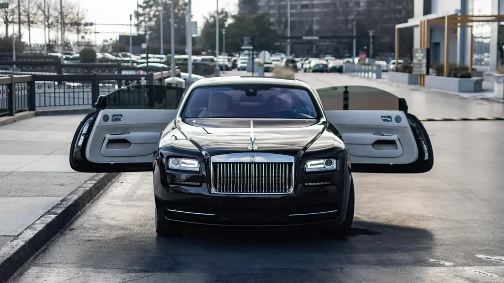 Rolls Royce Wraith chauffeur hire in Atlanta, luxury rolls royce rental, wraith chauffeur service near me