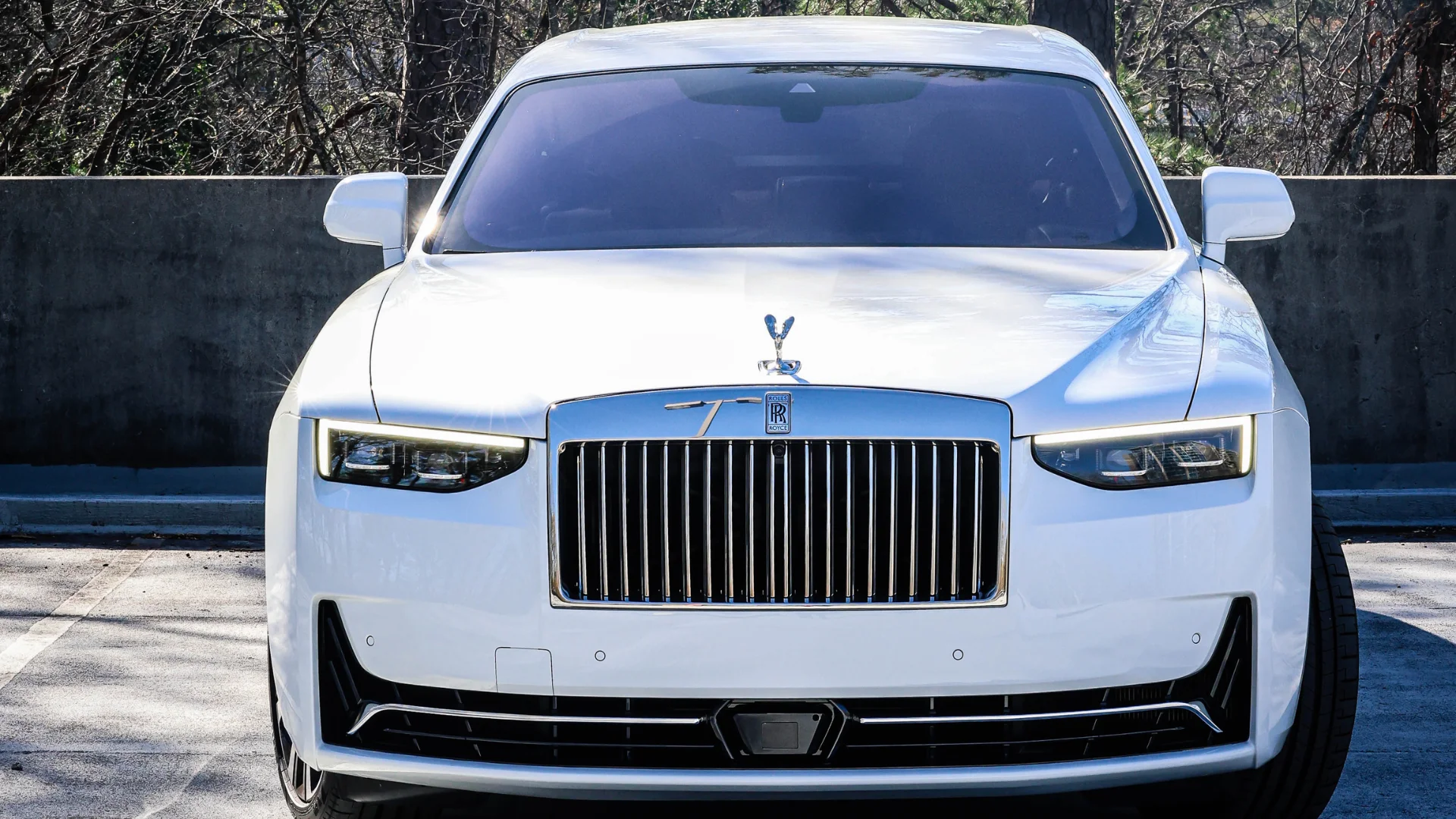 Rolls-Royce-Ghost-White (2)